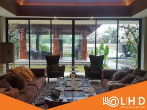 cửa lùa 3 ray nhôm xingfa