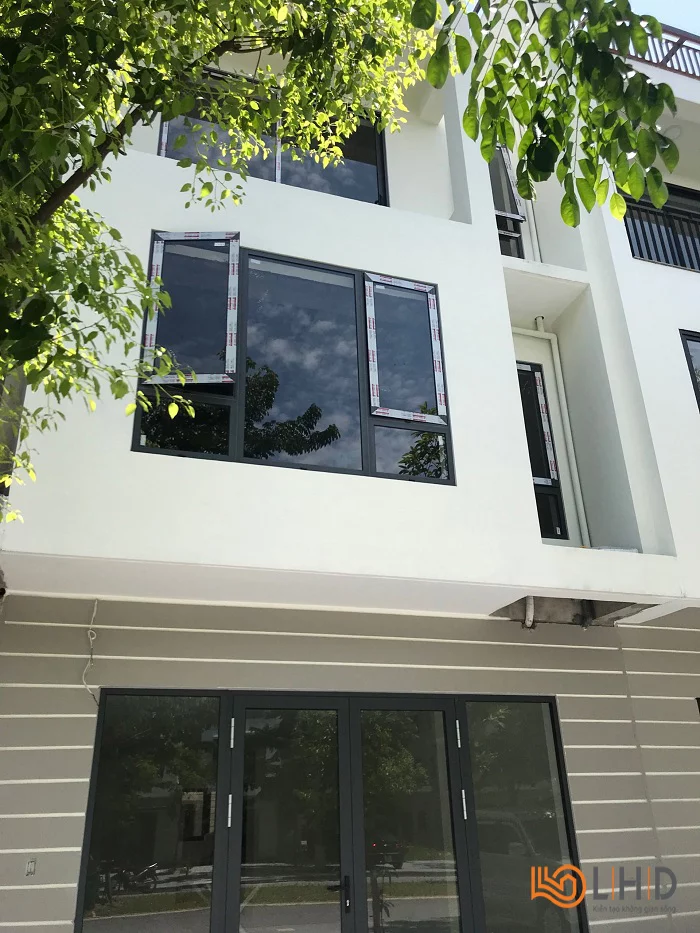 mẫu cửa nhôm xingfa đẹp 18