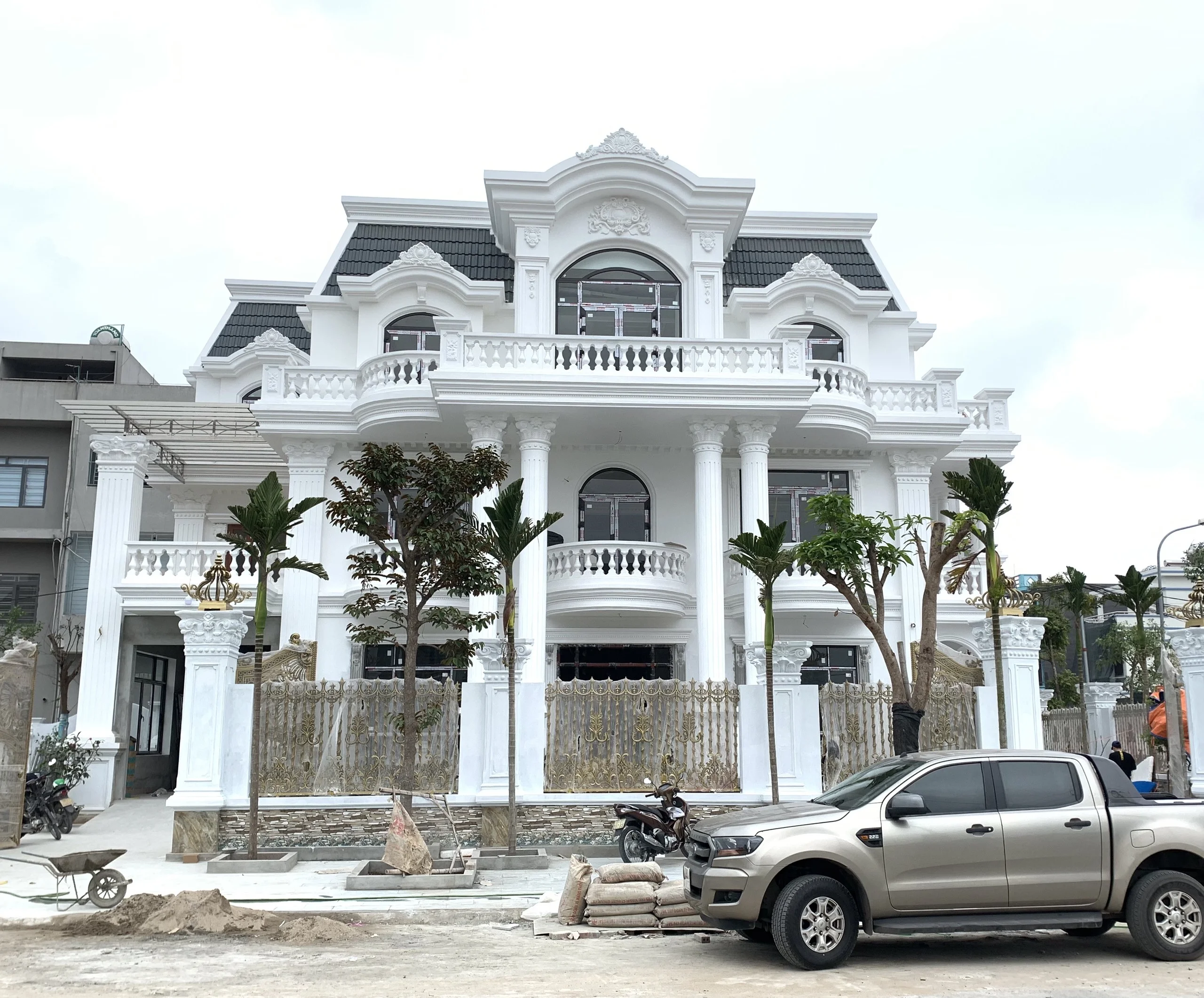 Nhôm Xingfa uốn vòng thích hợp để lắp đặt cho nhiều không gian
