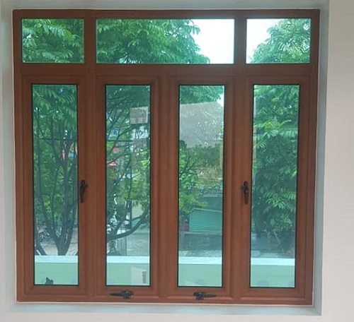 mẫu cửa sổ nhôm kenwin vân gỗ sần